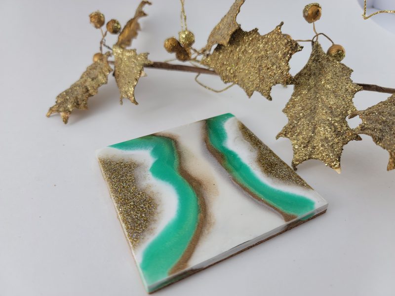 Geode Inspired Coasters - Green White & Gold / Home Decor/Bridesmaid gift / Wedding gift / Engagement gift / Groomsmen gift / Gift for women - Image 4
