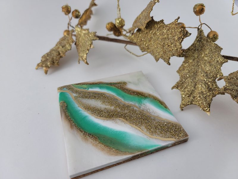 Geode Inspired Coasters - Green White & Gold / Home Decor/Bridesmaid gift / Wedding gift / Engagement gift / Groomsmen gift / Gift for women - Image 6